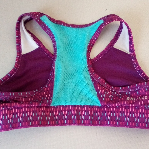 Nike Razorback Dri-Fit Crop...OBO - Picture 4 of 4